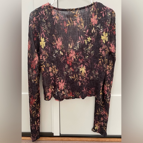 Free People XL floral Angelina top with snaps - Picture 7 of 12